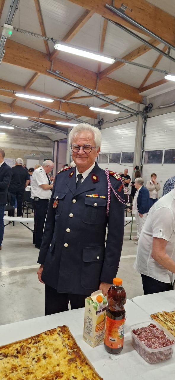 Lire la suite à propos de l’article Capdenac-gare: cérémonie de départ à la retraite du pompier Jacques Schneider
